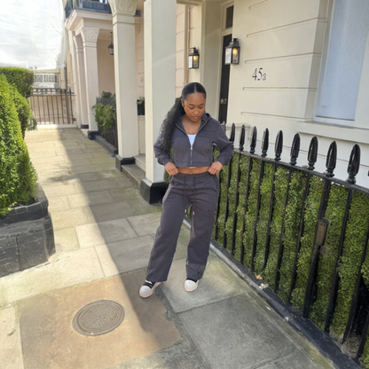 XI Édition Limitée Women's Cropped Zip Hoodie & Sweatpants Set - Charcoal
