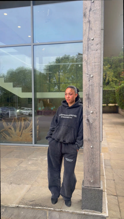 XI ÉDITION LIMITÉE AW26 — Washed Black Hoodie & Sweatpants